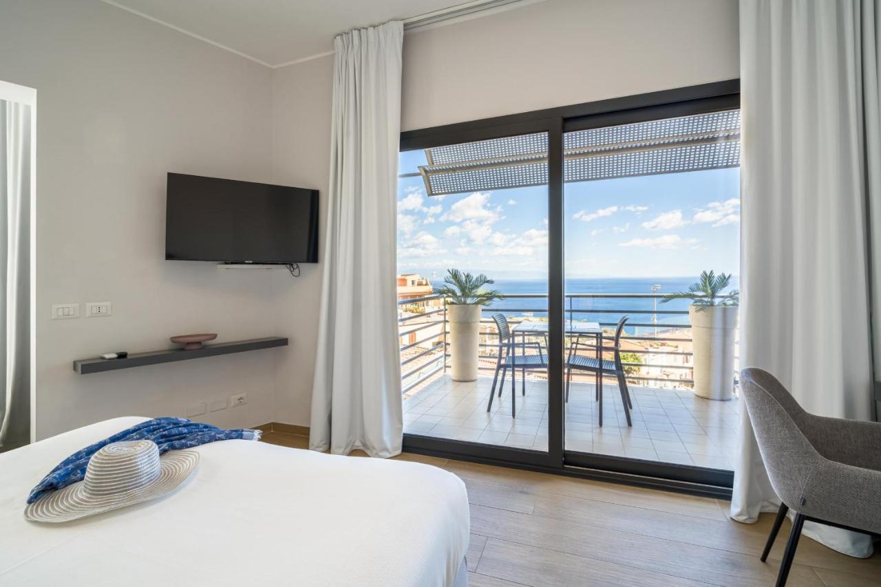 Taormina Palace Hotel ภายนอก รูปภาพ
